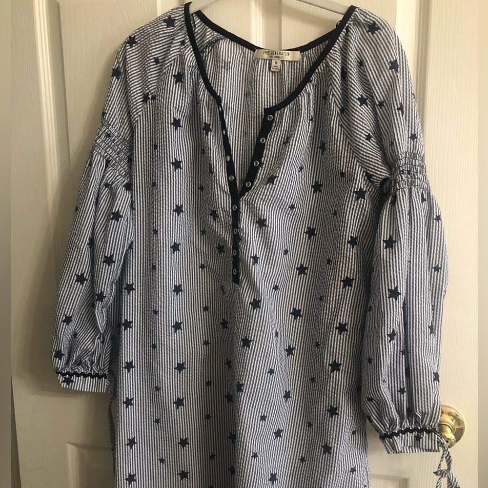 A Blue Star Knee Length Tunic